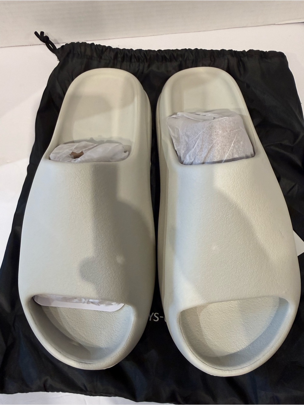 YS-01 Cream Slides with Bag size 12M